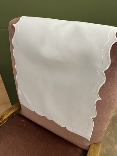 Six plain ivory scalloped - six, edge